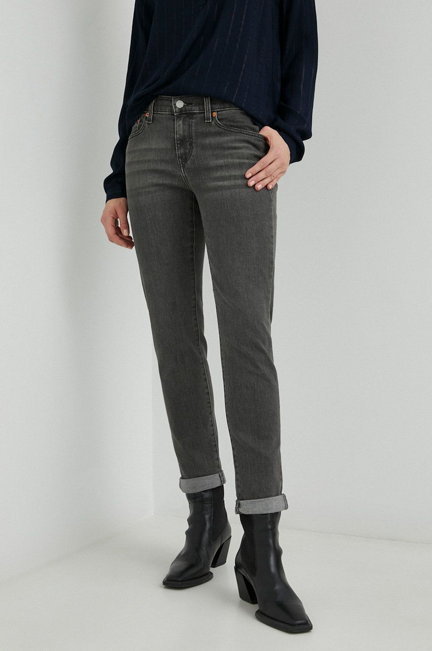 Levi’s jeansi femei medium waist