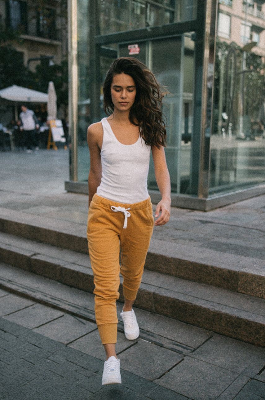 MUUV Pantaloni Sneaker Girl femei, culoarea portocaliu, material neted