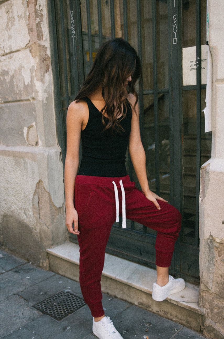 MUUV Pantaloni Sneaker Girl femei, culoarea rosu, material neted